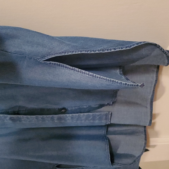 Ann Taylor Chambray Blue Button Down Shirt - Picture 6 of 9
